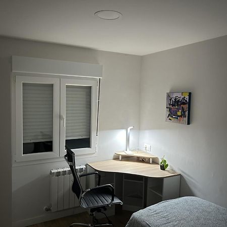 Piso Recien Reformado Y Con Buena Ubicacion Apartment Oviedo Luaran gambar